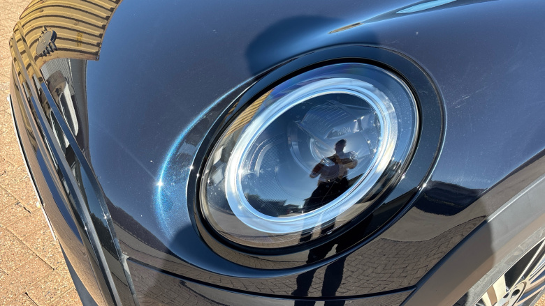MINI Hatchback 1.5 Cooper Exclusive Premium 3dr Auto Petrol Hatchback